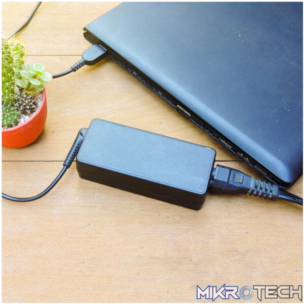 Power Cable 3 pin Clover  to Type-M 1.8m 2.5A - black - Image 9