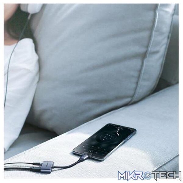 Ugreen 2 in 1 Type-C to Aux Female Audio Adapter - Image 3