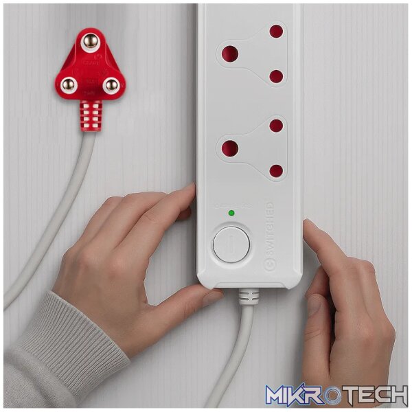 Switched 3-Way Medium Surge-Protected Multiplug with 1x Type-C + 3.4a USB Ports - 0.5m - White - Image 7